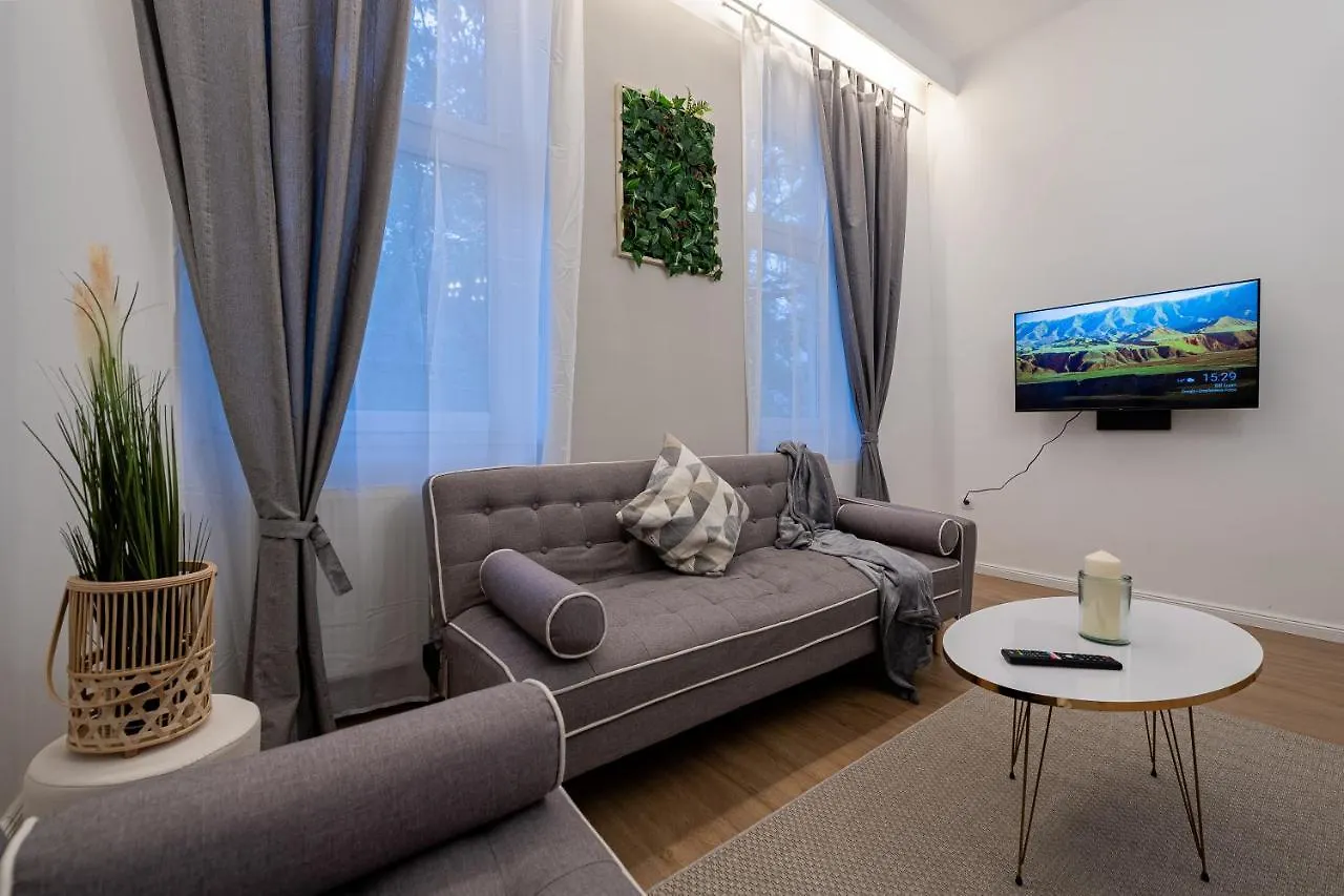 Vienna My City Apartment Family Room 0*,