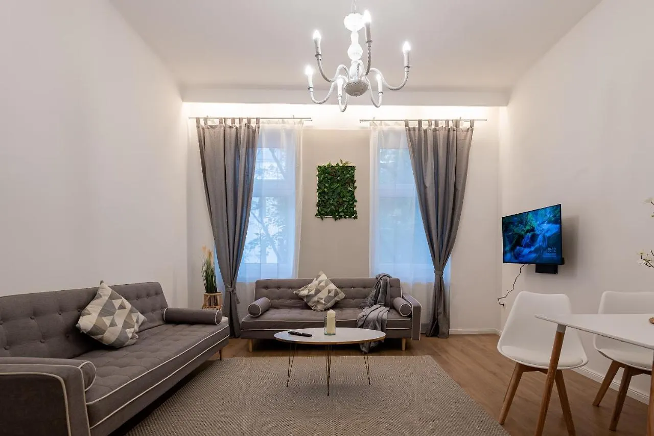 Aparthotel Vienna My City Apartment Family Room