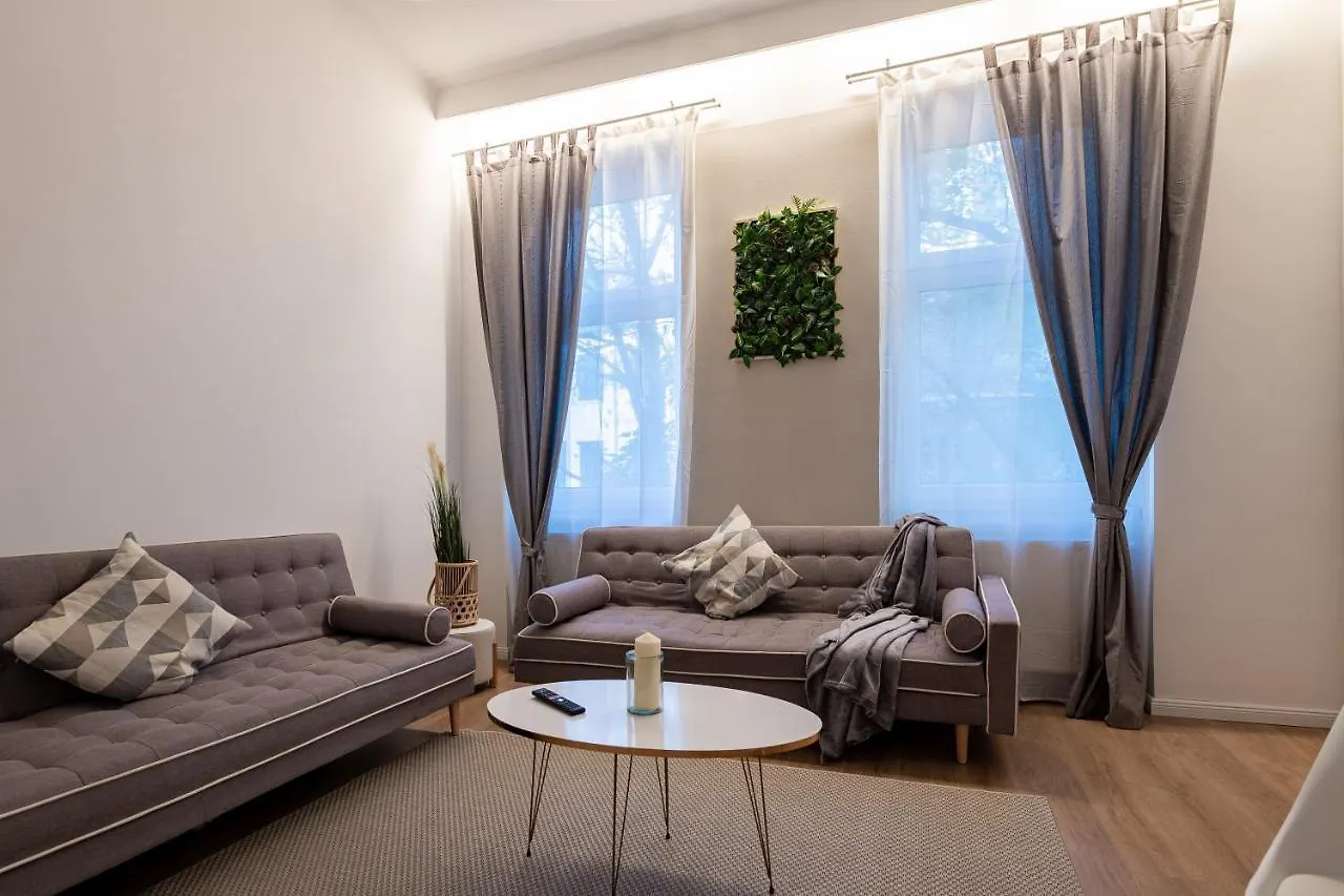 Vienna My City Apartment Family Room Aparthotel
